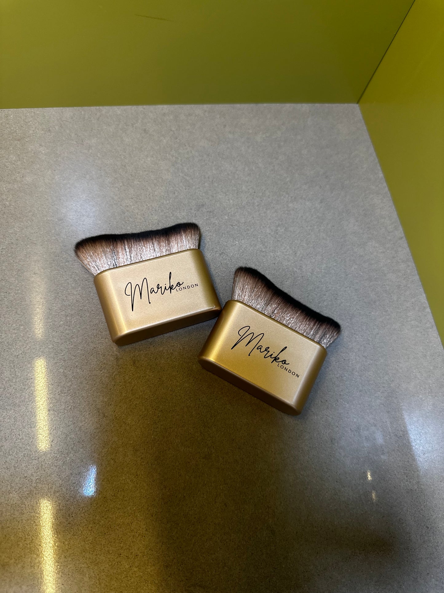 Golden Allure Glow Set